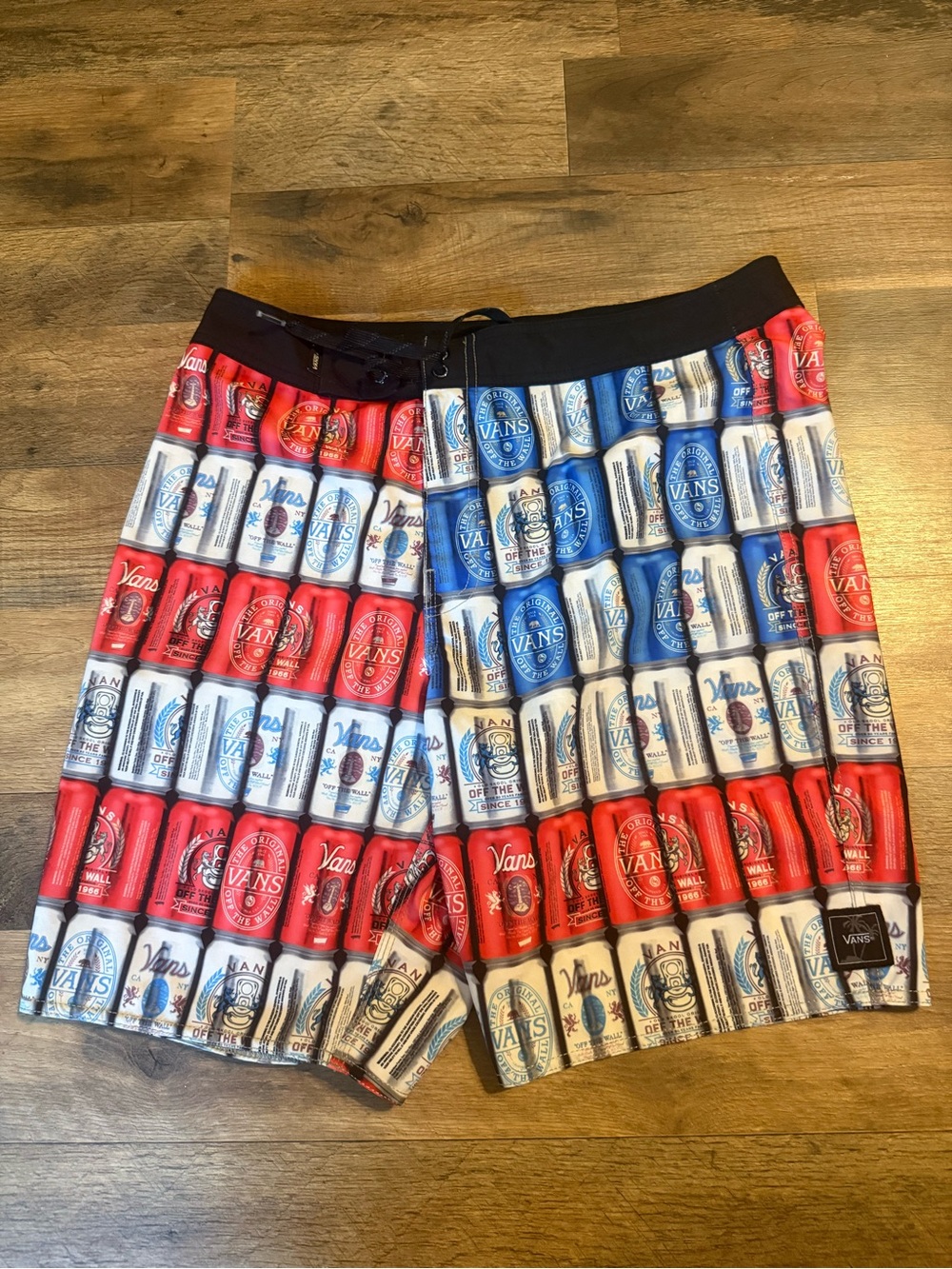 VANS Red, White and Blue Can Print Boardshorts Size 31